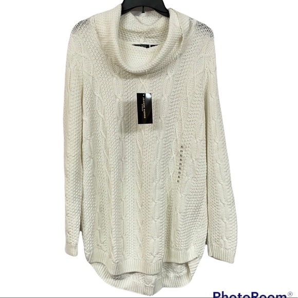 Jeannne Pierre Sweaters - NWT 1X Jeanne Pierre Women’s Cowl Neck Sweater White